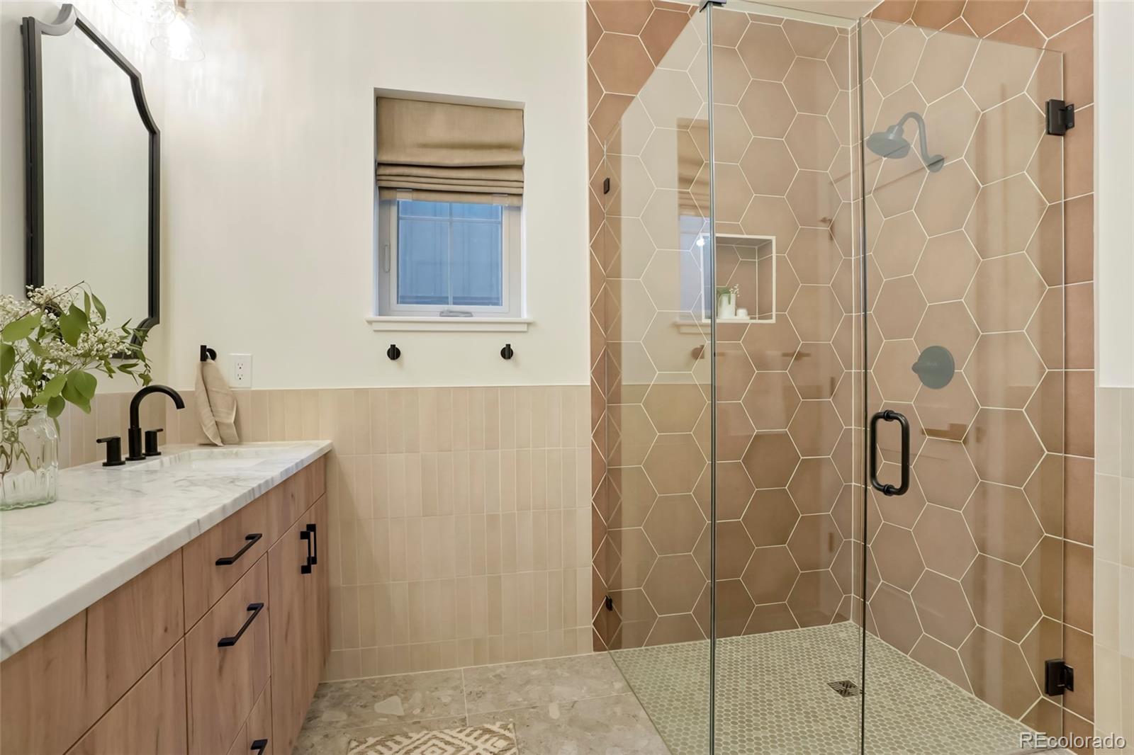 MLS Image #18 for 1150  leyden street,denver, Colorado