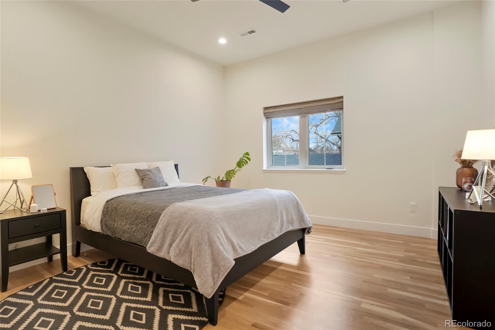 MLS Image #23 for 1150  leyden street,denver, Colorado