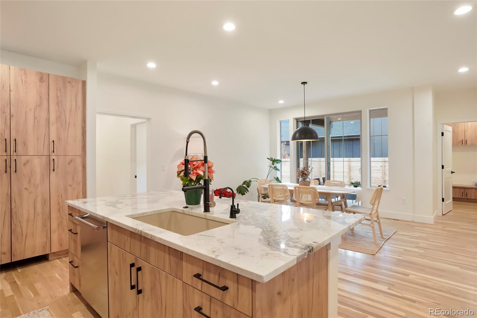 MLS Image #9 for 1150  leyden street,denver, Colorado