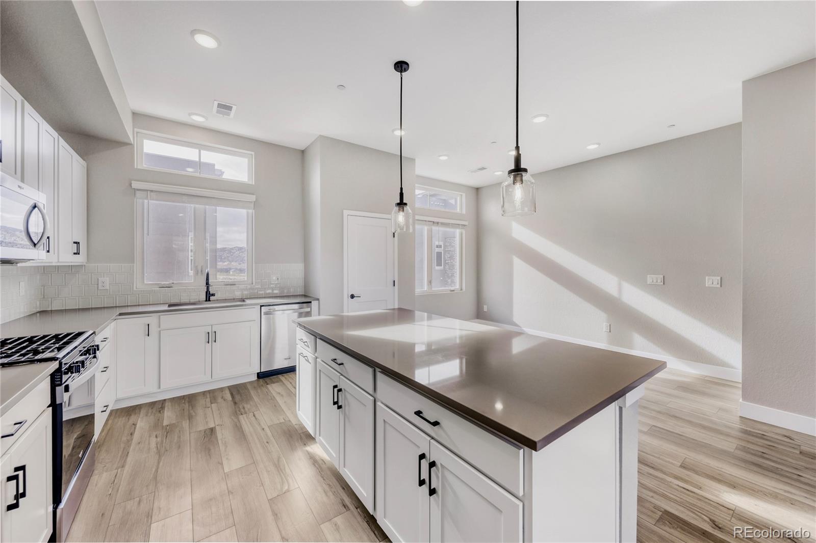 MLS Image #7 for 15508 w washburn avenue,lakewood, Colorado