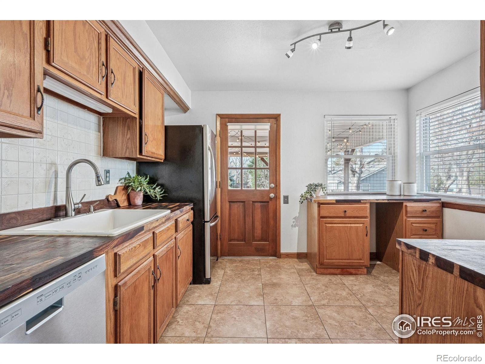MLS Image #4 for 4541  ensenada street,denver, Colorado