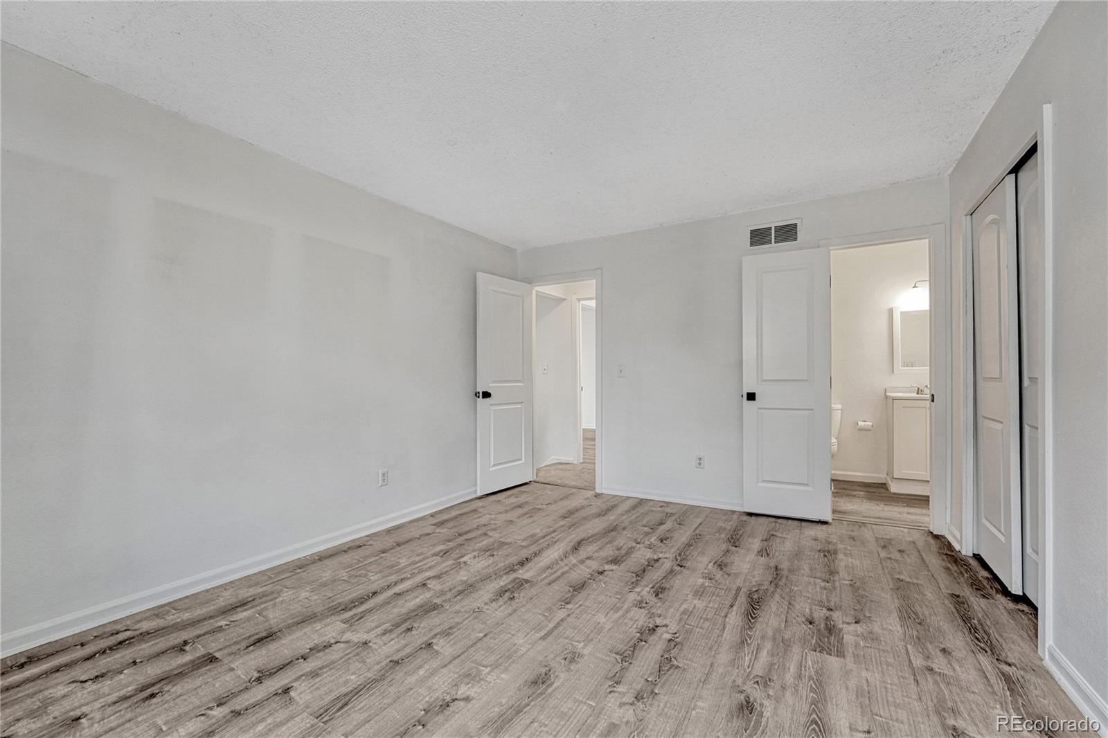 MLS Image #28 for 11853 e cornell circle,aurora, Colorado