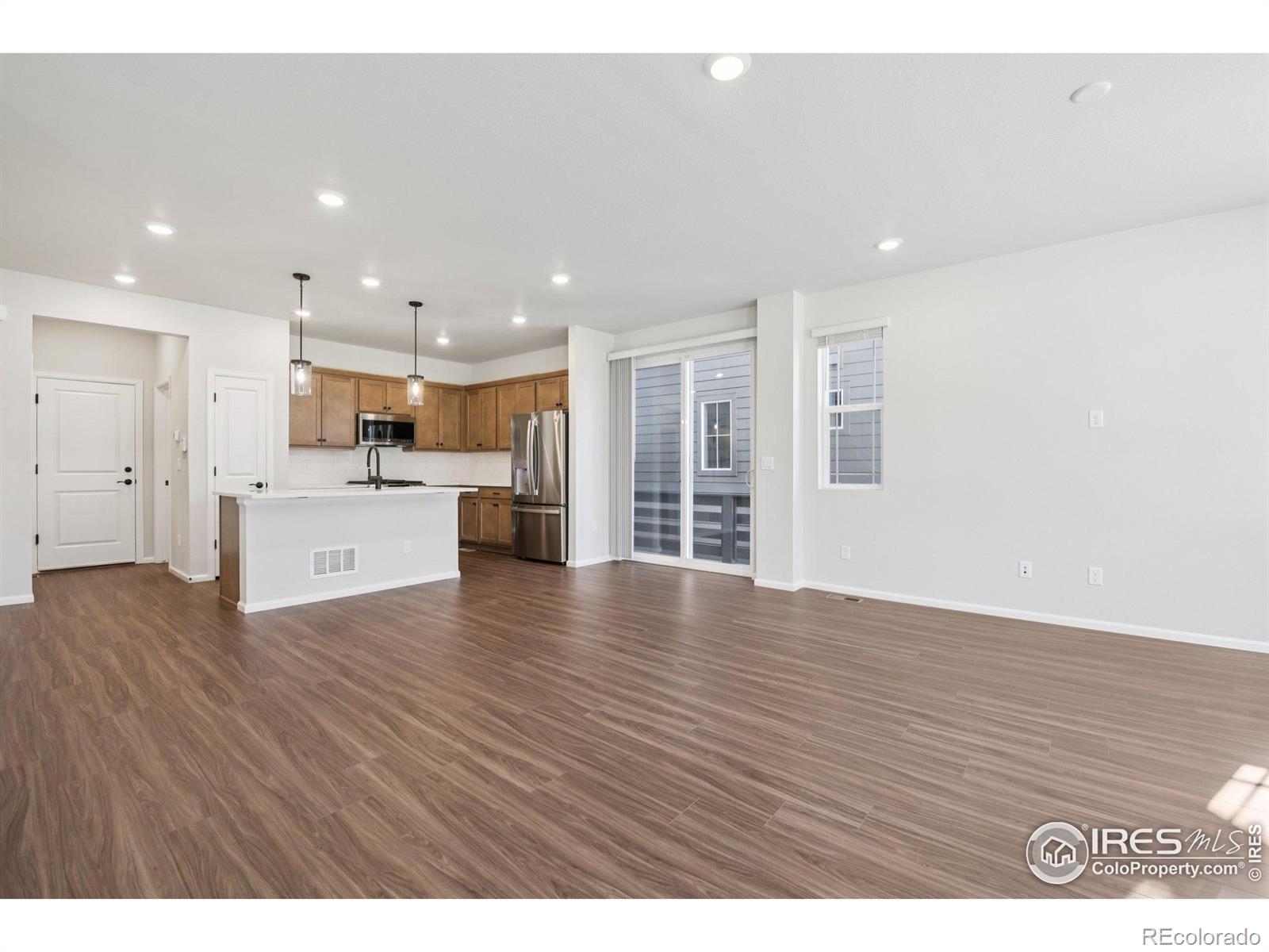 MLS Image #4 for 8777  whiteclover street,littleton, Colorado