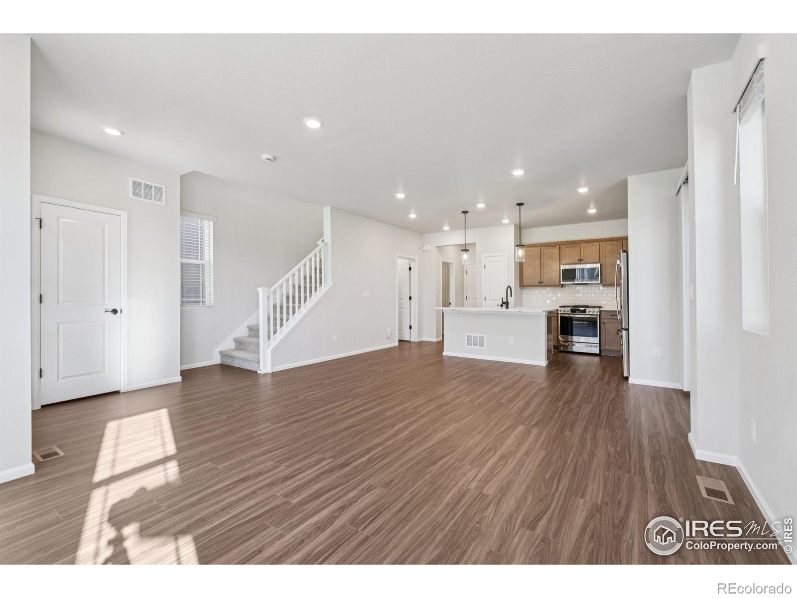MLS Image #6 for 8777  whiteclover street,littleton, Colorado