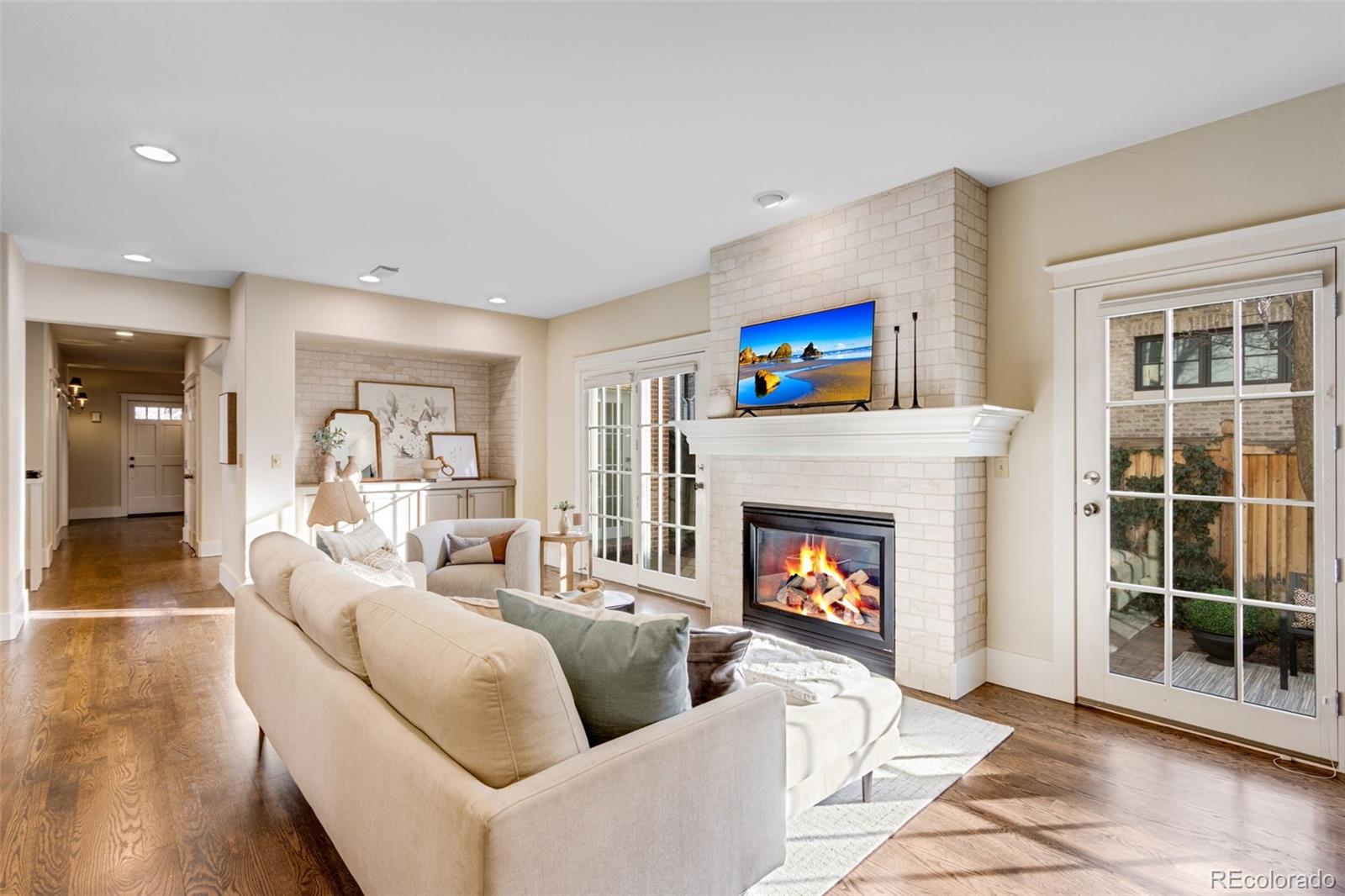 MLS Image #28 for 707 s fillmore street,denver, Colorado