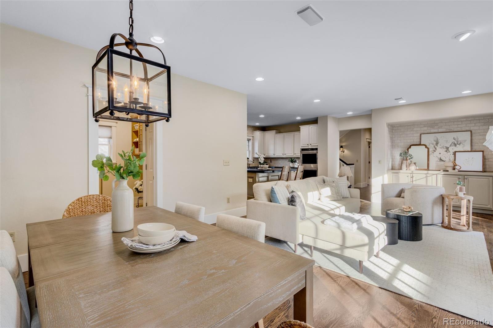 MLS Image #30 for 707 s fillmore street,denver, Colorado