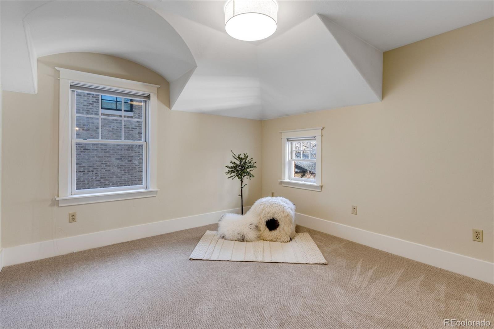 MLS Image #40 for 707 s fillmore street,denver, Colorado