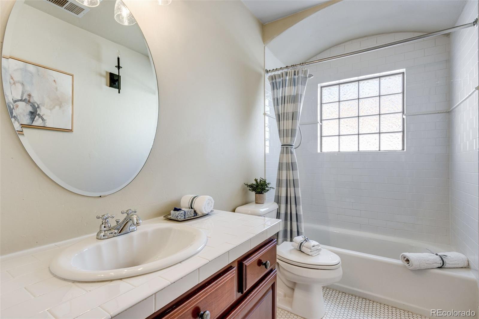MLS Image #43 for 707 s fillmore street,denver, Colorado