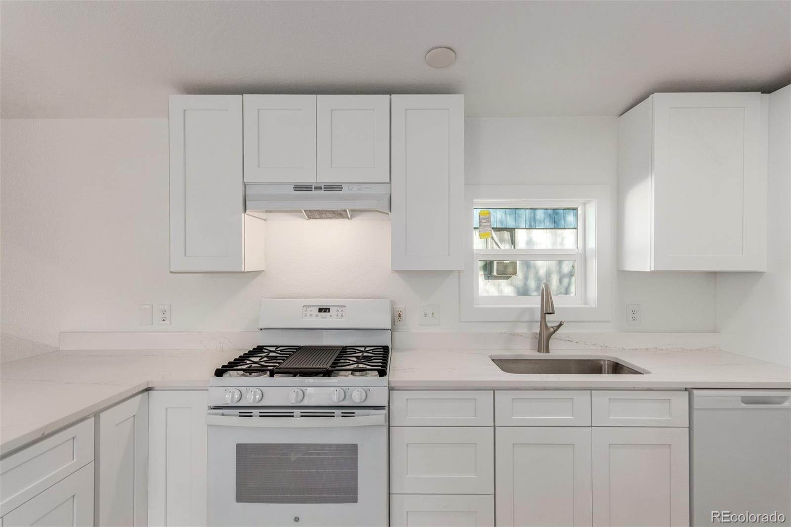 MLS Image #17 for 8466  adams way,denver, Colorado