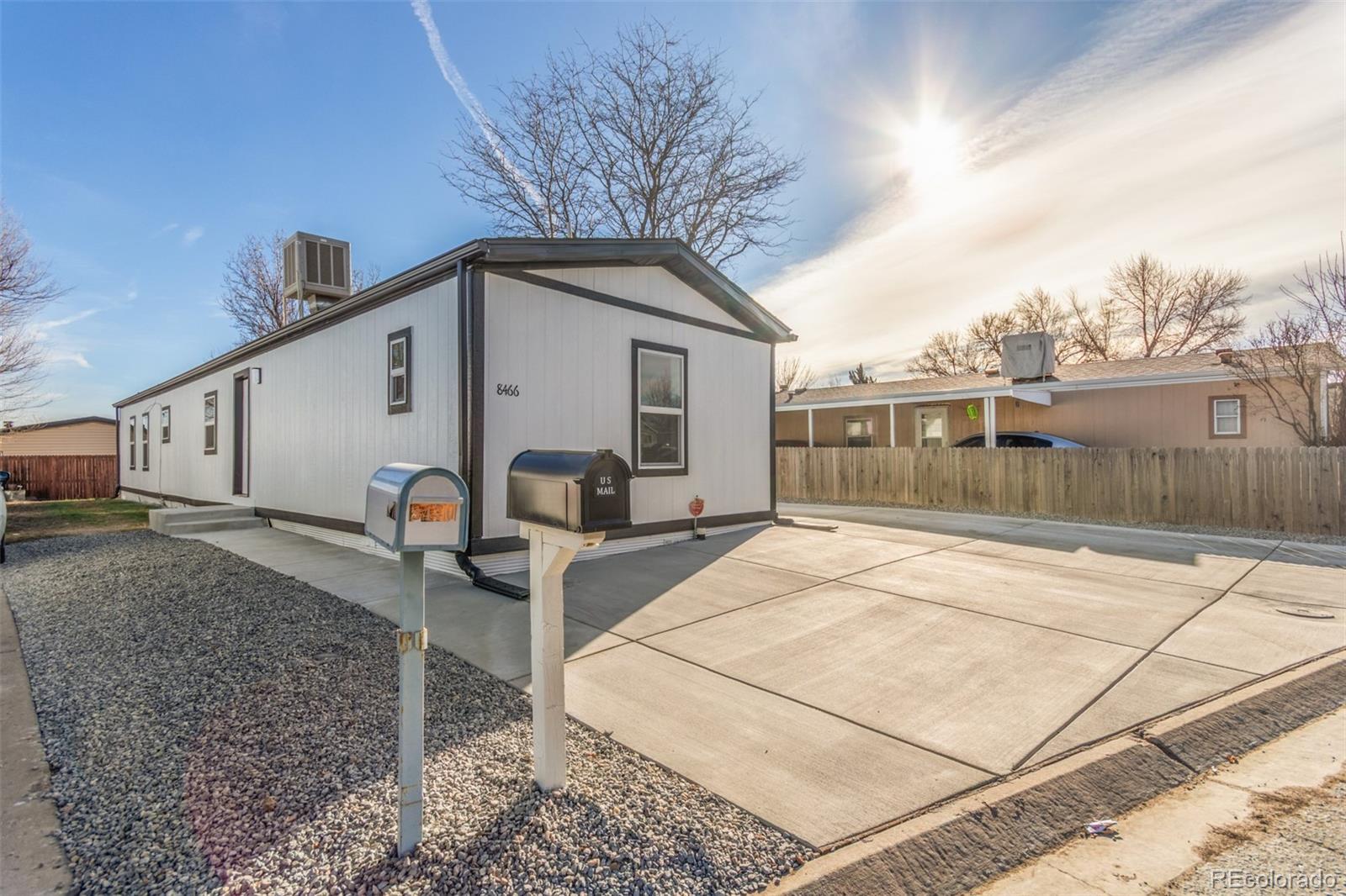 MLS Image #4 for 8466  adams way,denver, Colorado