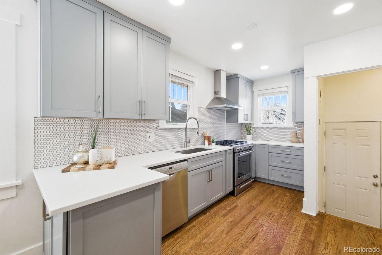 MLS Image #13 for 2515 n glencoe street,denver, Colorado