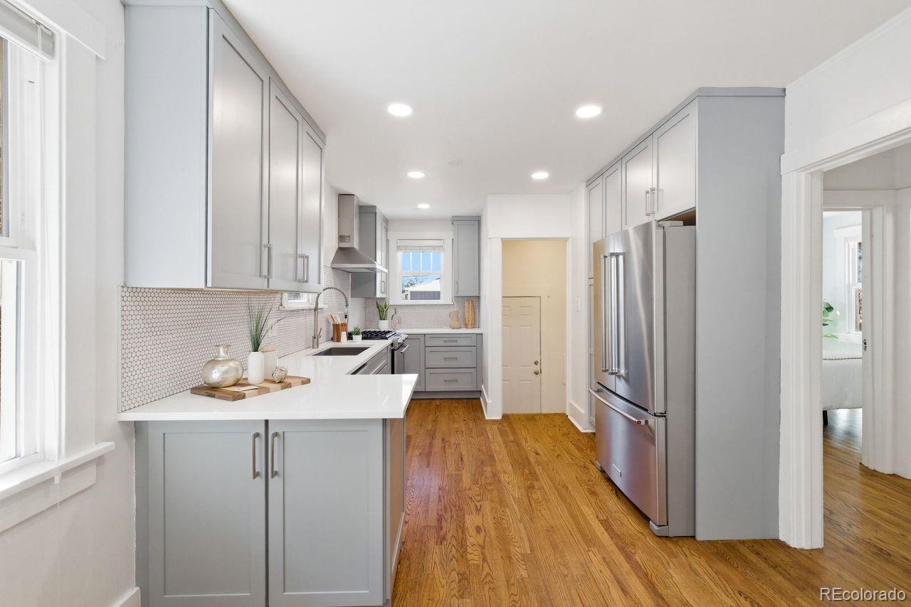 MLS Image #14 for 2515 n glencoe street,denver, Colorado