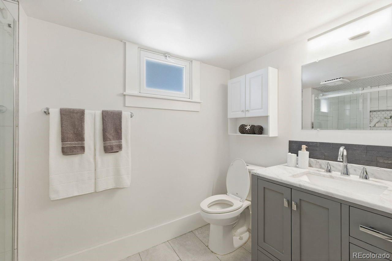 MLS Image #31 for 2515 n glencoe street,denver, Colorado