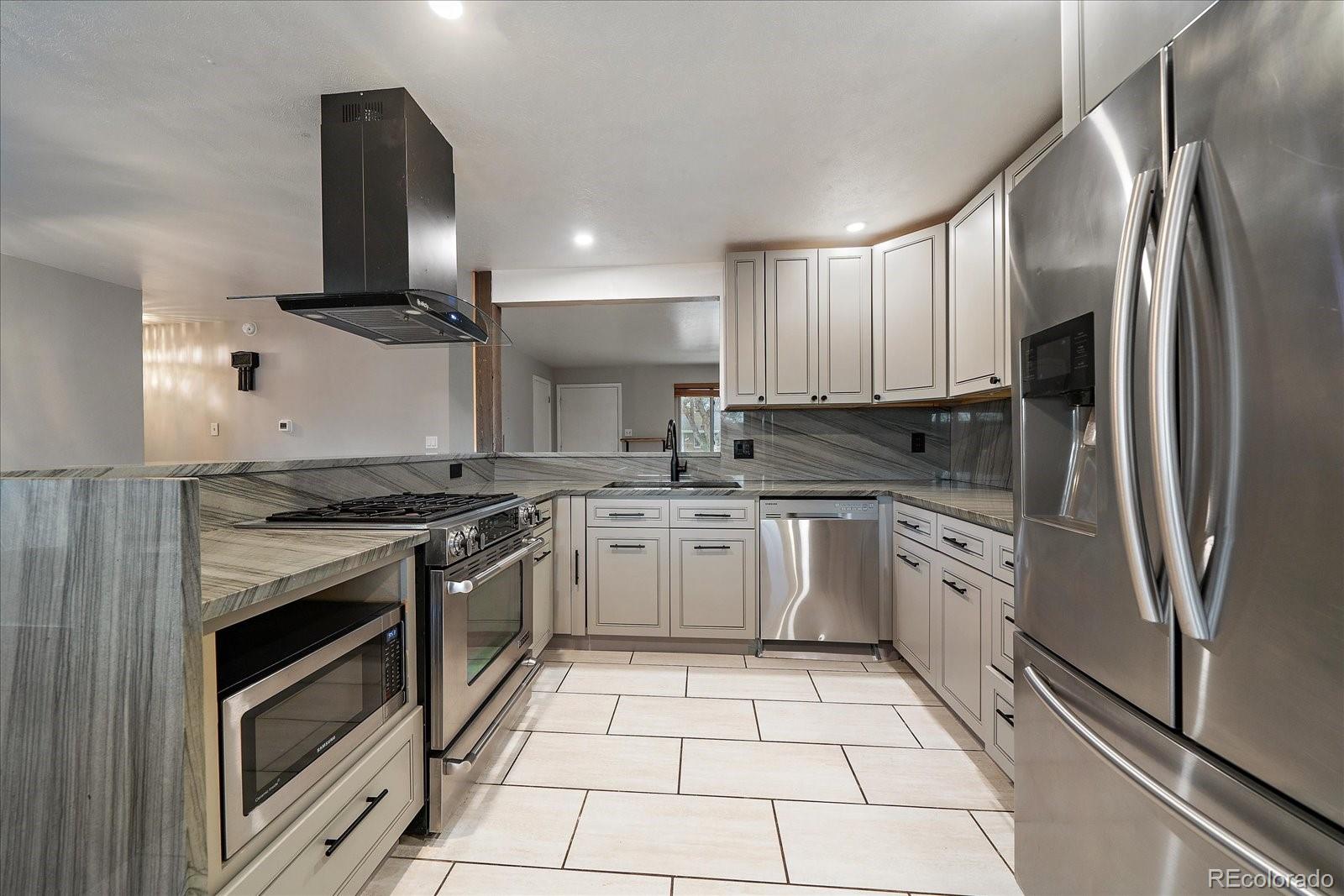 MLS Image #9 for 6581  harlan street,arvada, Colorado