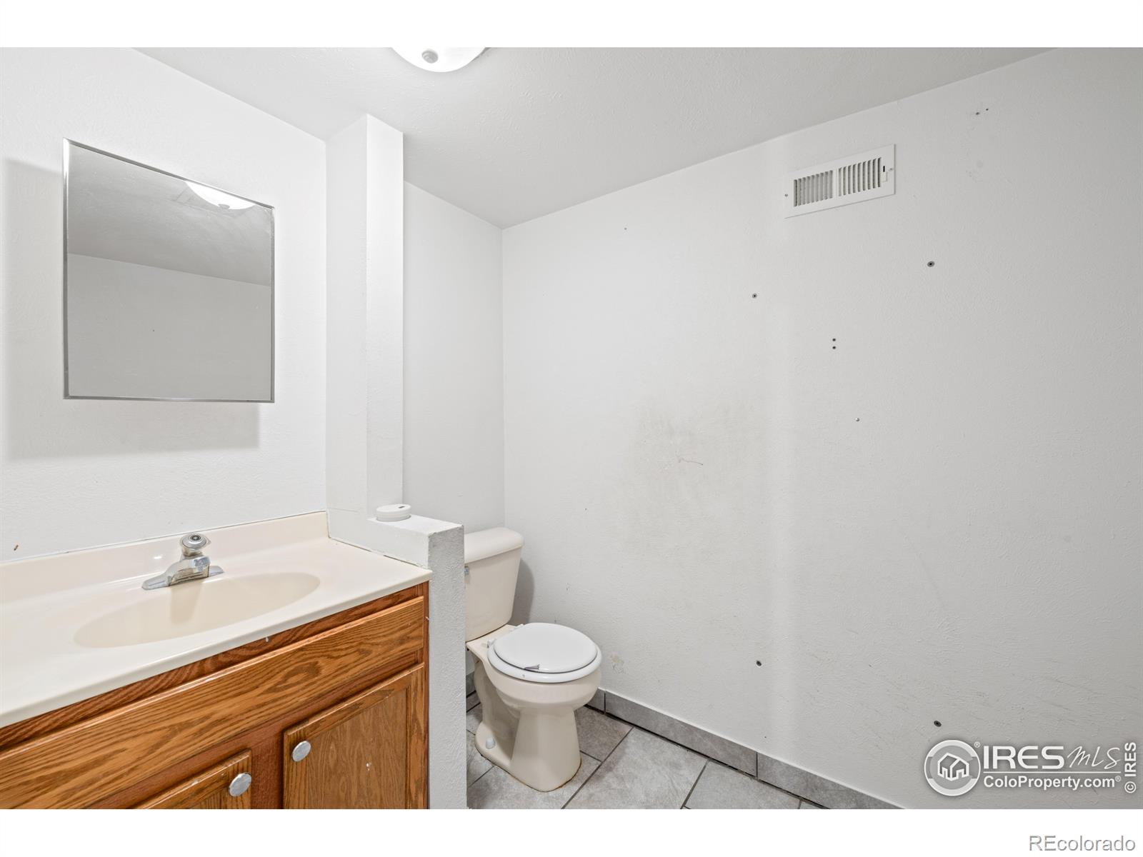 MLS Image #12 for 990 w 133rd circle,denver, Colorado