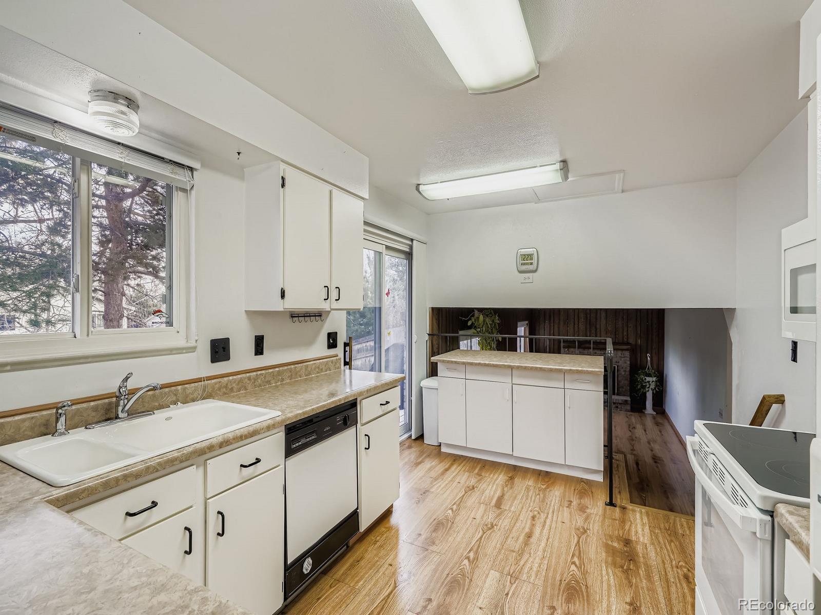 MLS Image #14 for 7004  beech court,arvada, Colorado