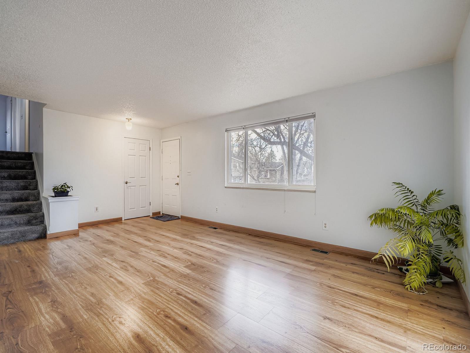 MLS Image #7 for 7004  beech court,arvada, Colorado