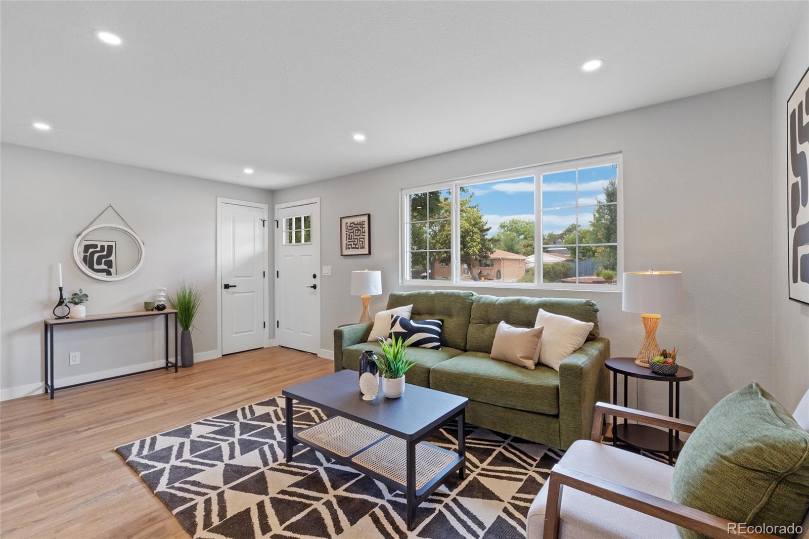 MLS Image #4 for 7946  joan drive,denver, Colorado