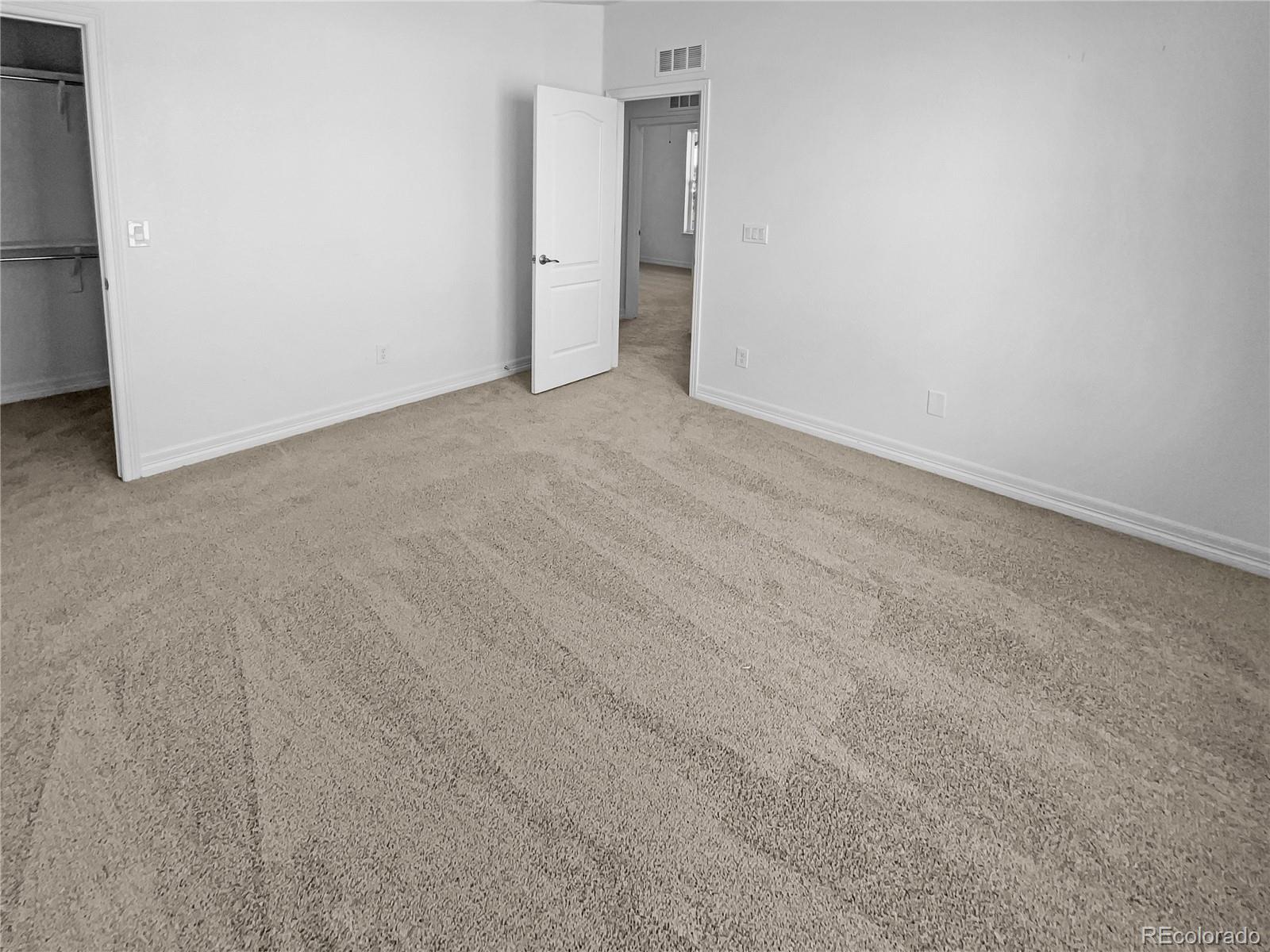 MLS Image #3 for 7628 s country club parkway,aurora, Colorado