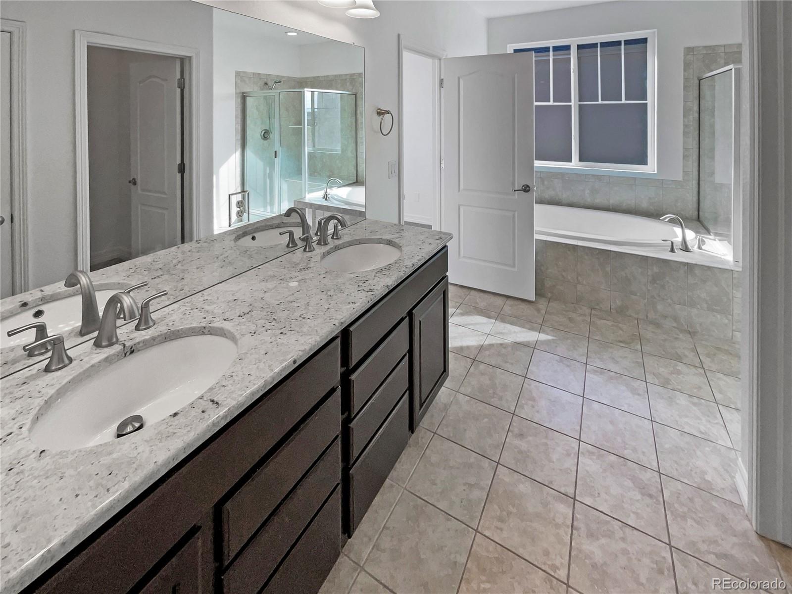 MLS Image #5 for 7628 s country club parkway,aurora, Colorado