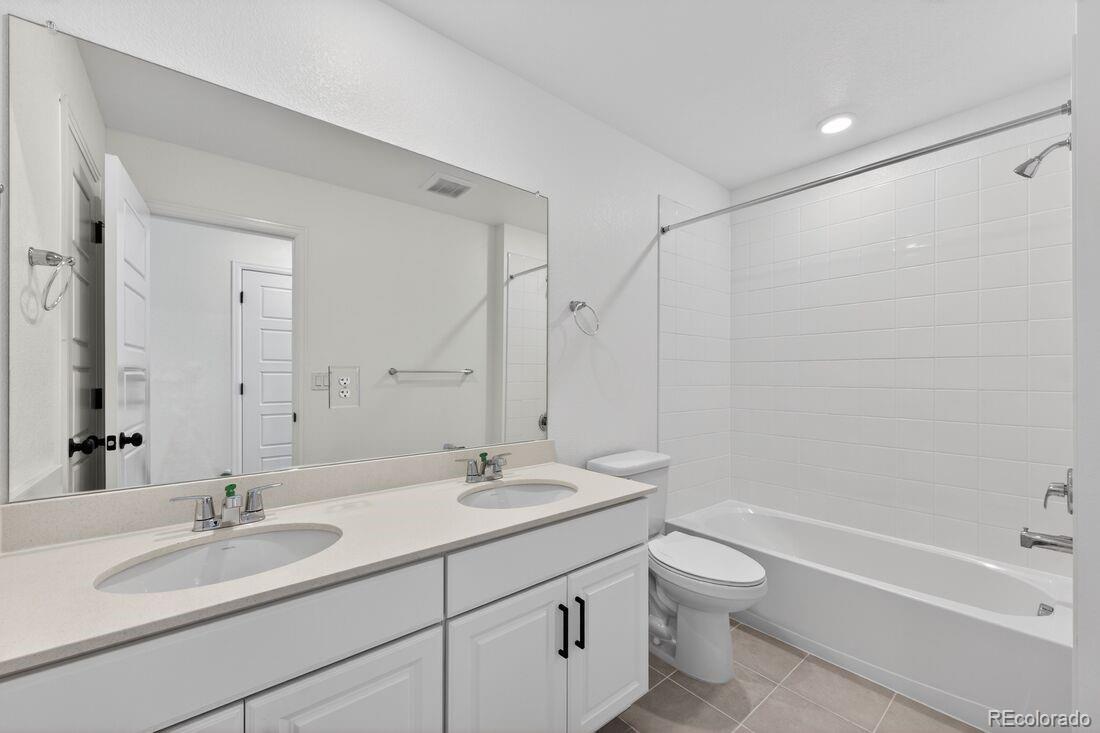 MLS Image #10 for 6721 e 148th drive 1,thornton, Colorado