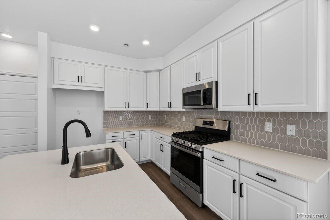 MLS Image #2 for 6721 e 148th drive 1,thornton, Colorado