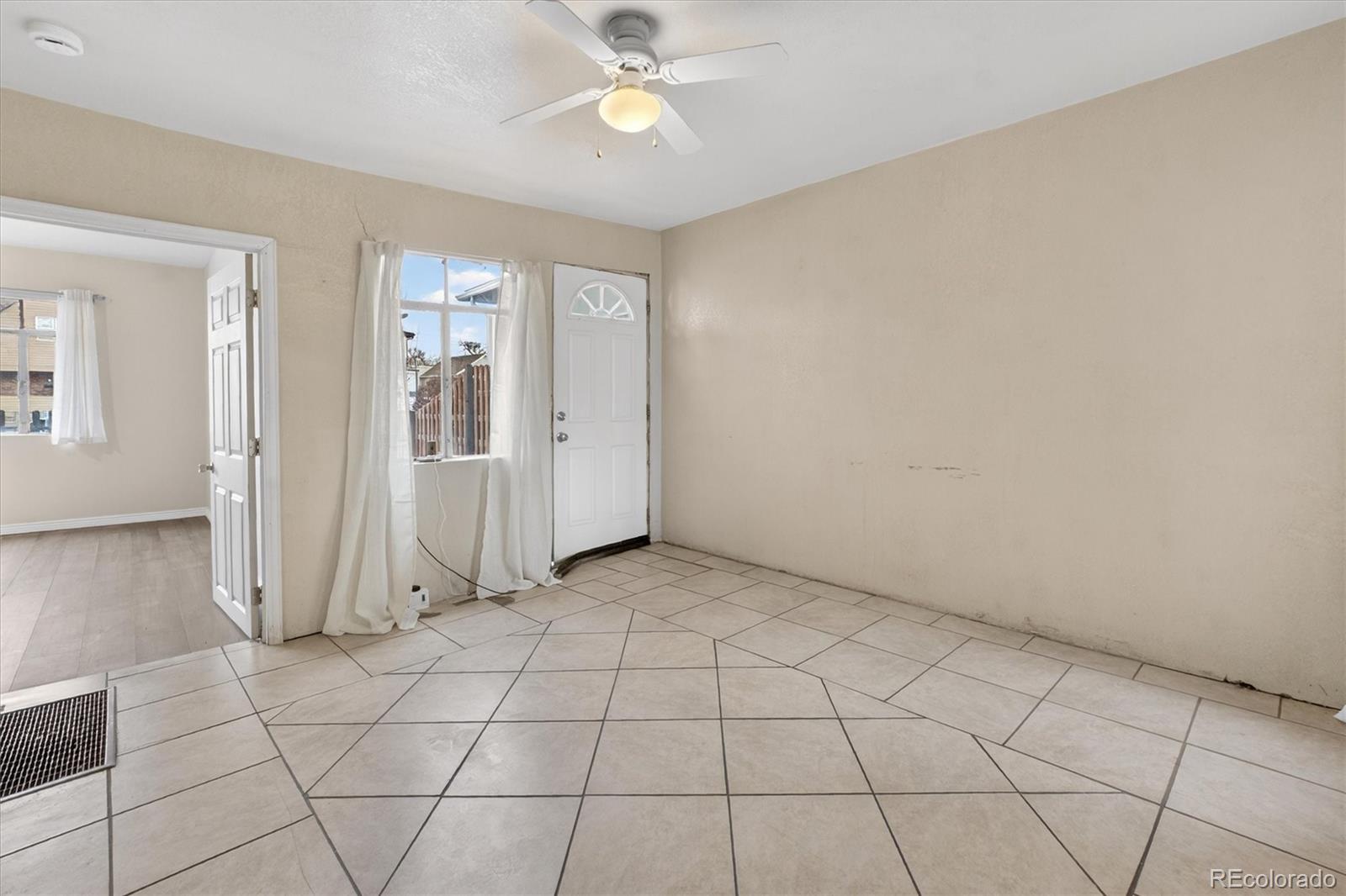 MLS Image #4 for 945  lipan street,denver, Colorado