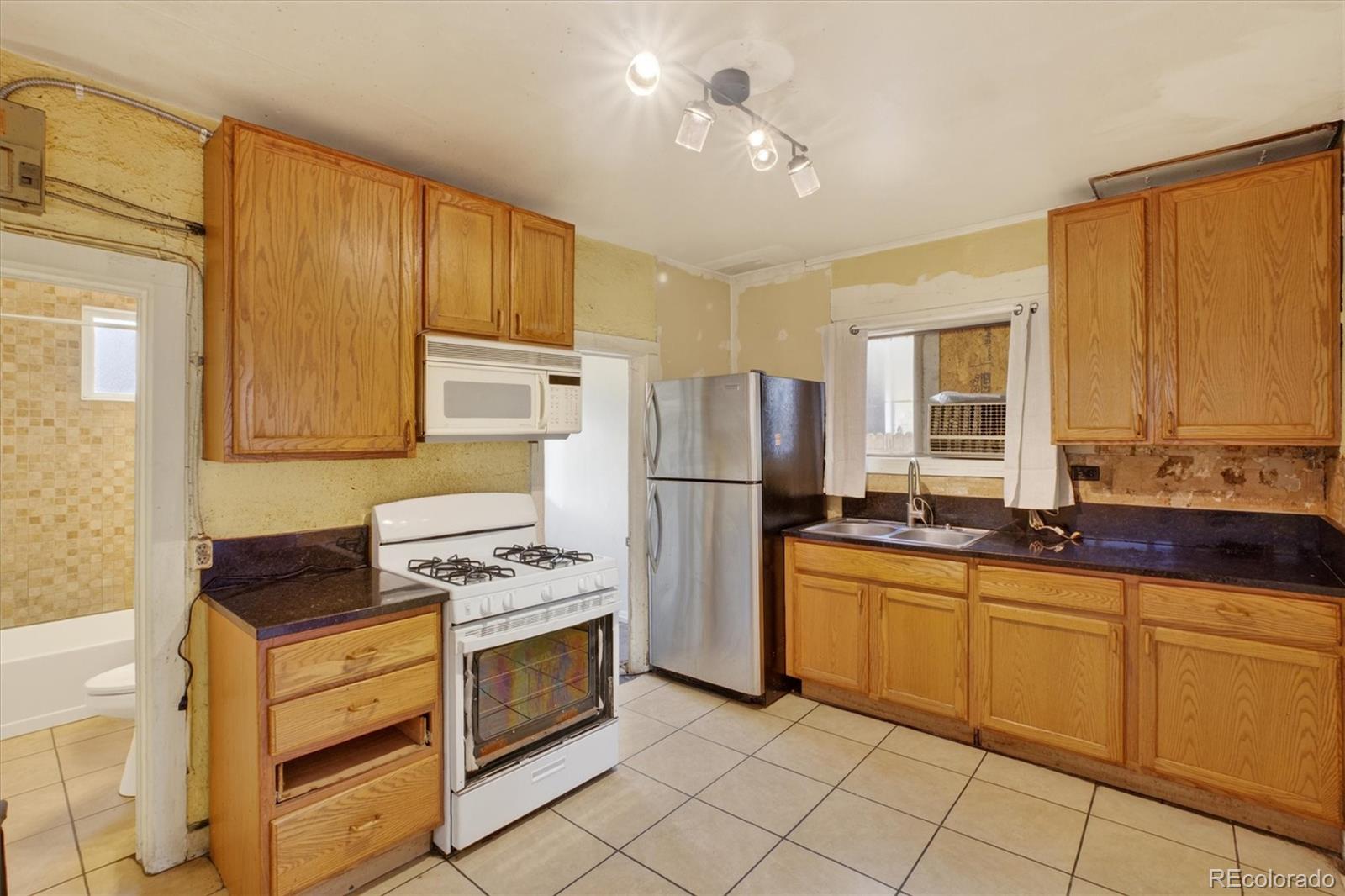 MLS Image #5 for 945  lipan street,denver, Colorado