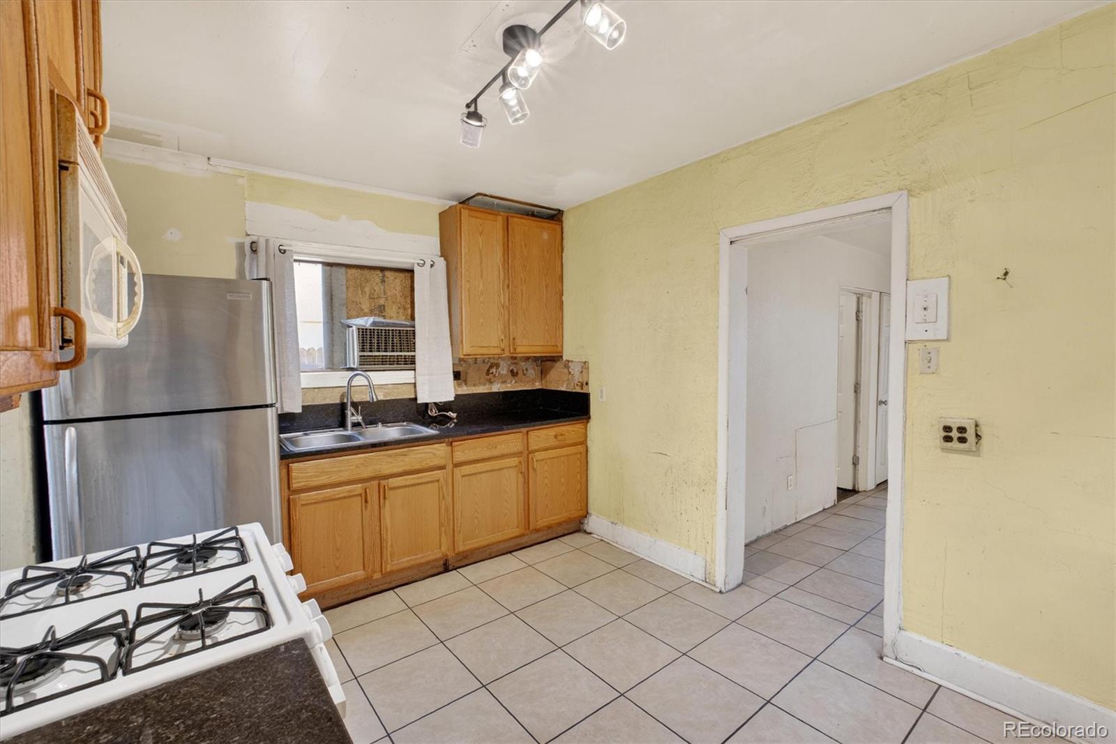 MLS Image #6 for 945  lipan street,denver, Colorado