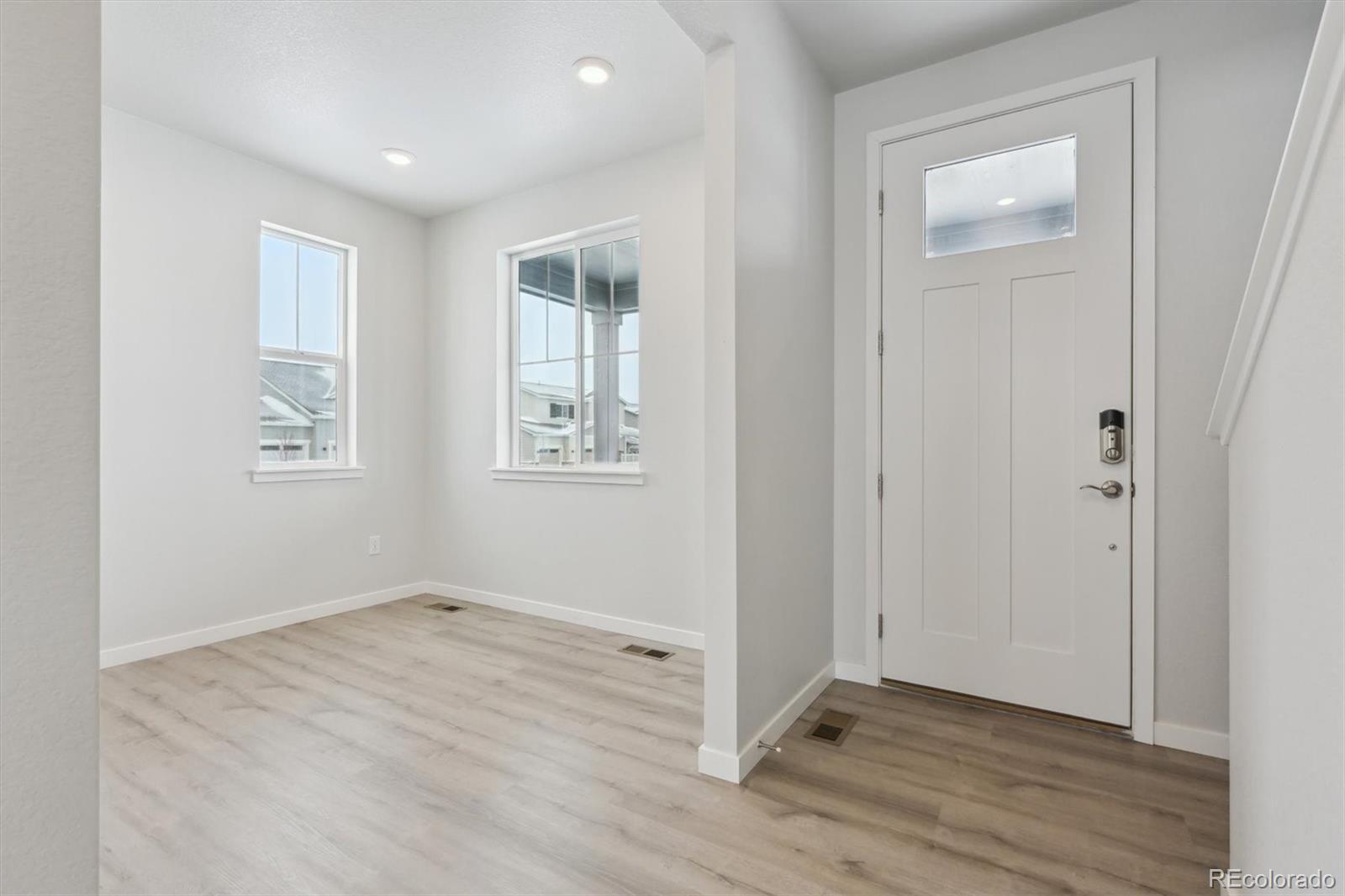 MLS Image #7 for 25083 e 34th avenue,aurora, Colorado