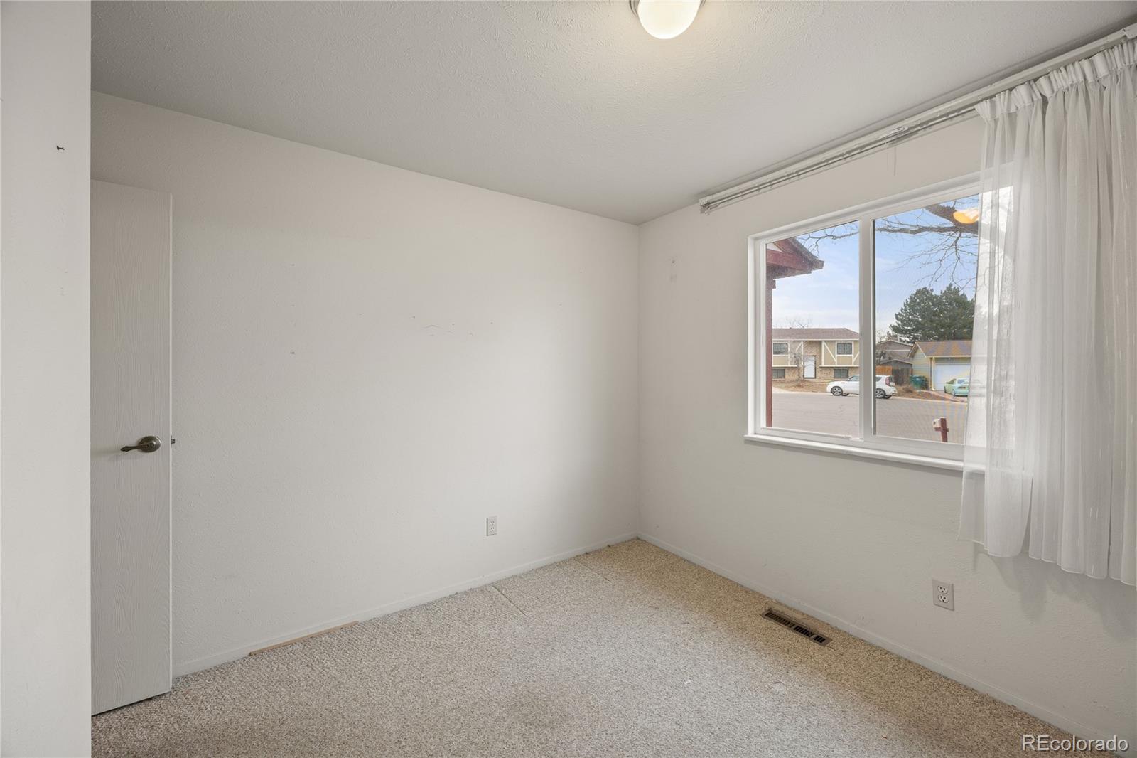 MLS Image #10 for 17119 e kent drive,aurora, Colorado