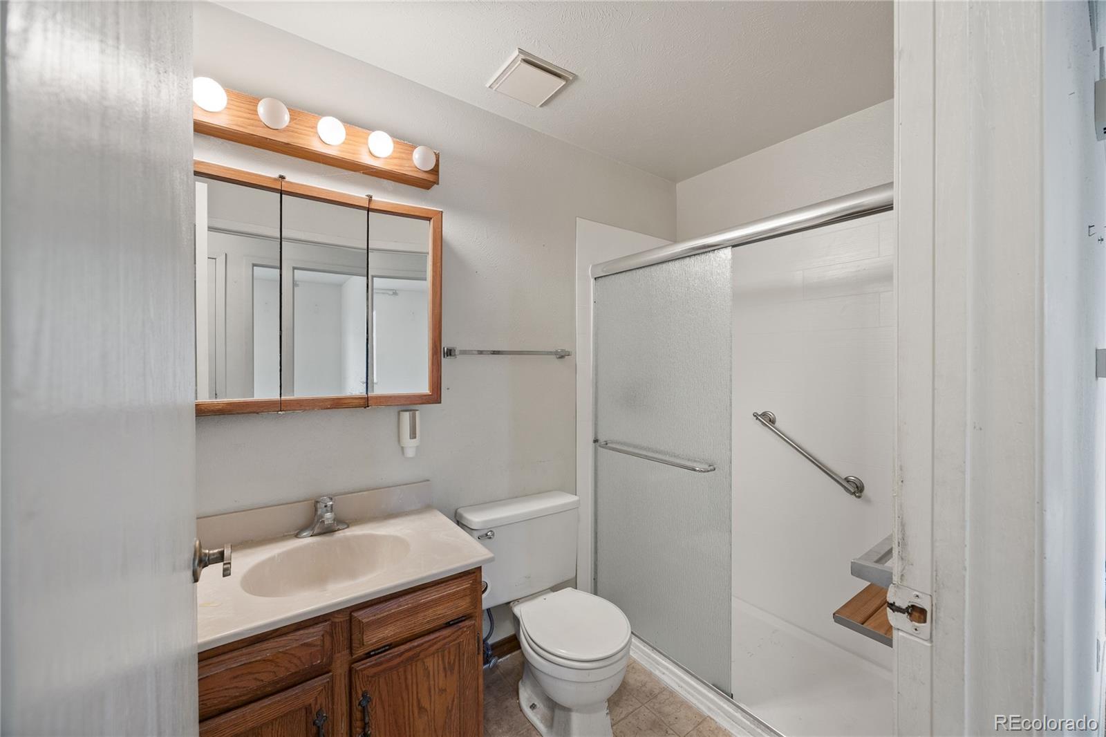 MLS Image #11 for 17119 e kent drive,aurora, Colorado