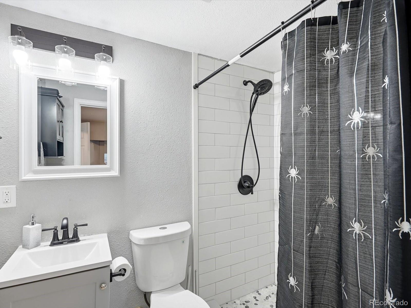 MLS Image #23 for 1883 s perry way,denver, Colorado