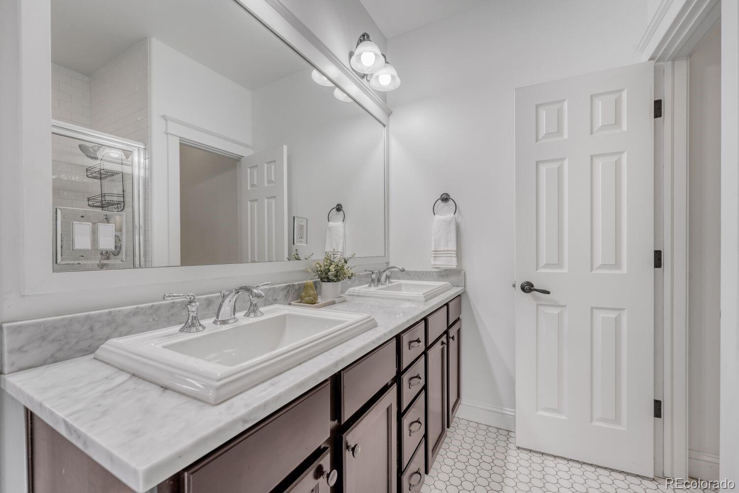 MLS Image #12 for 8461 e 21st avenue,denver, Colorado