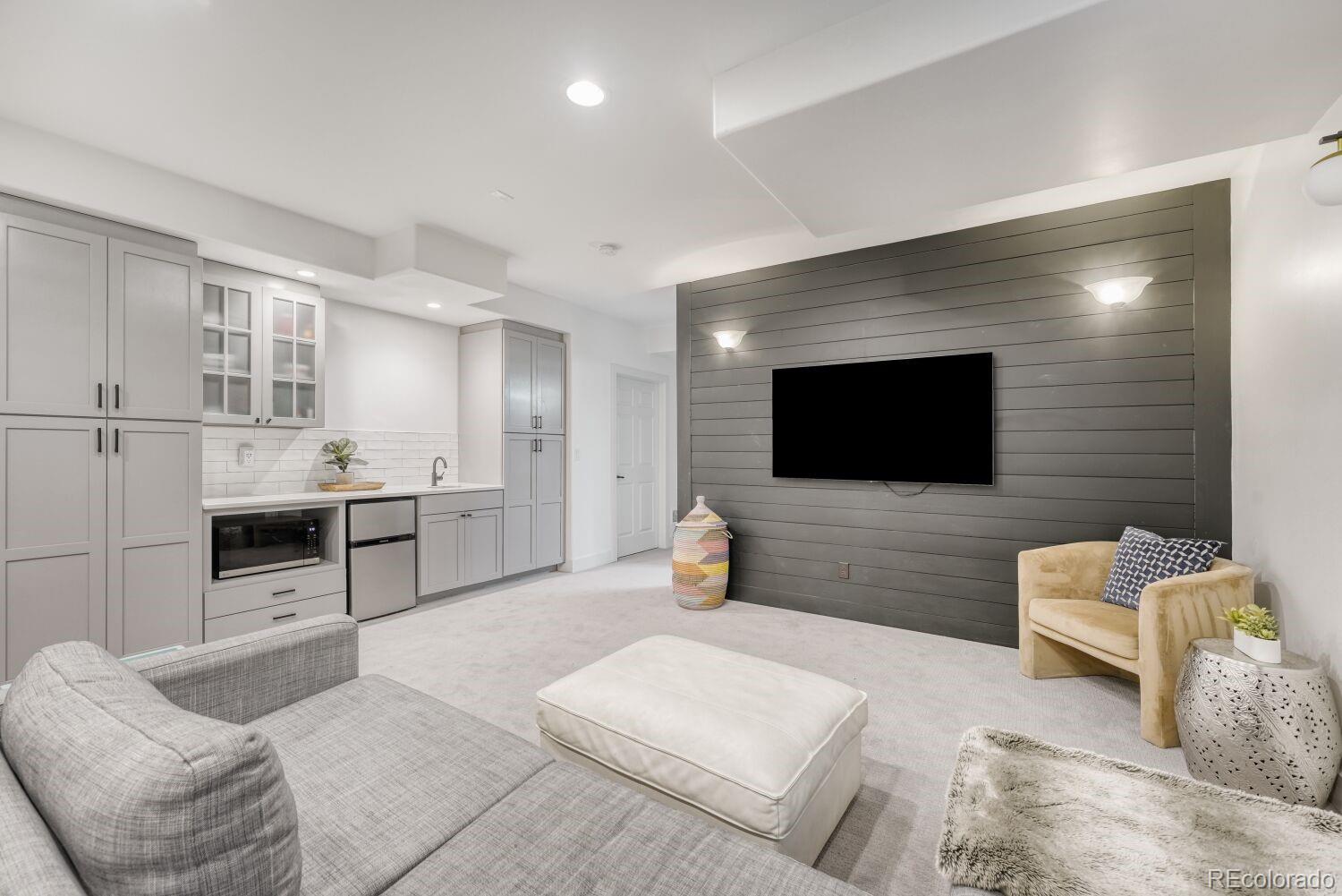 MLS Image #18 for 8461 e 21st avenue,denver, Colorado
