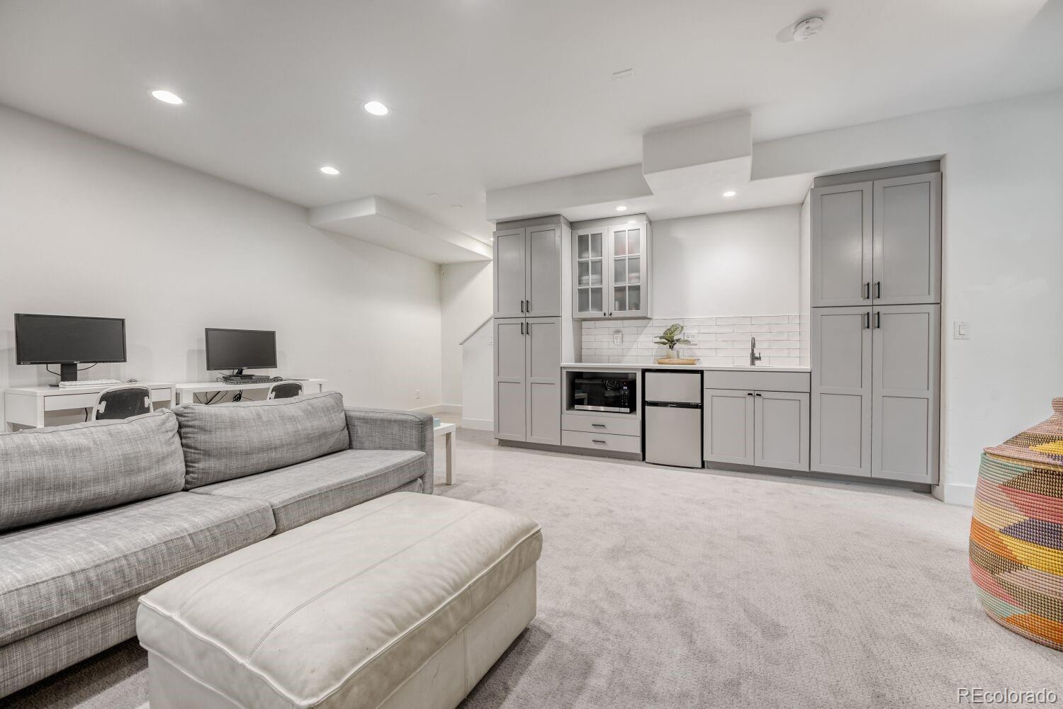 MLS Image #19 for 8461 e 21st avenue,denver, Colorado