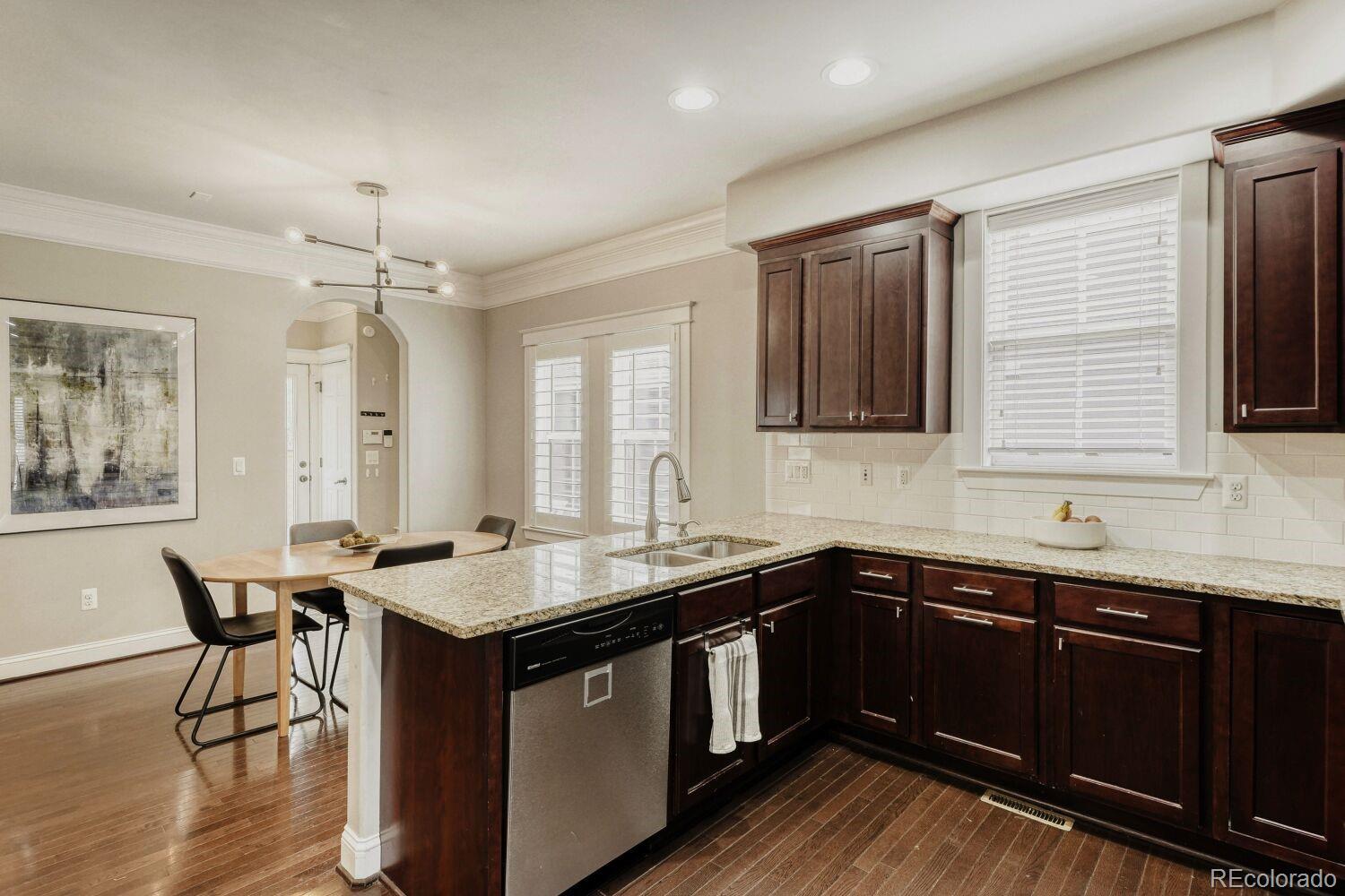 MLS Image #7 for 8461 e 21st avenue,denver, Colorado