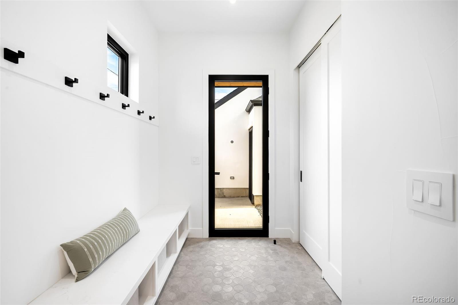 MLS Image #13 for 3400 s bellaire street,denver, Colorado