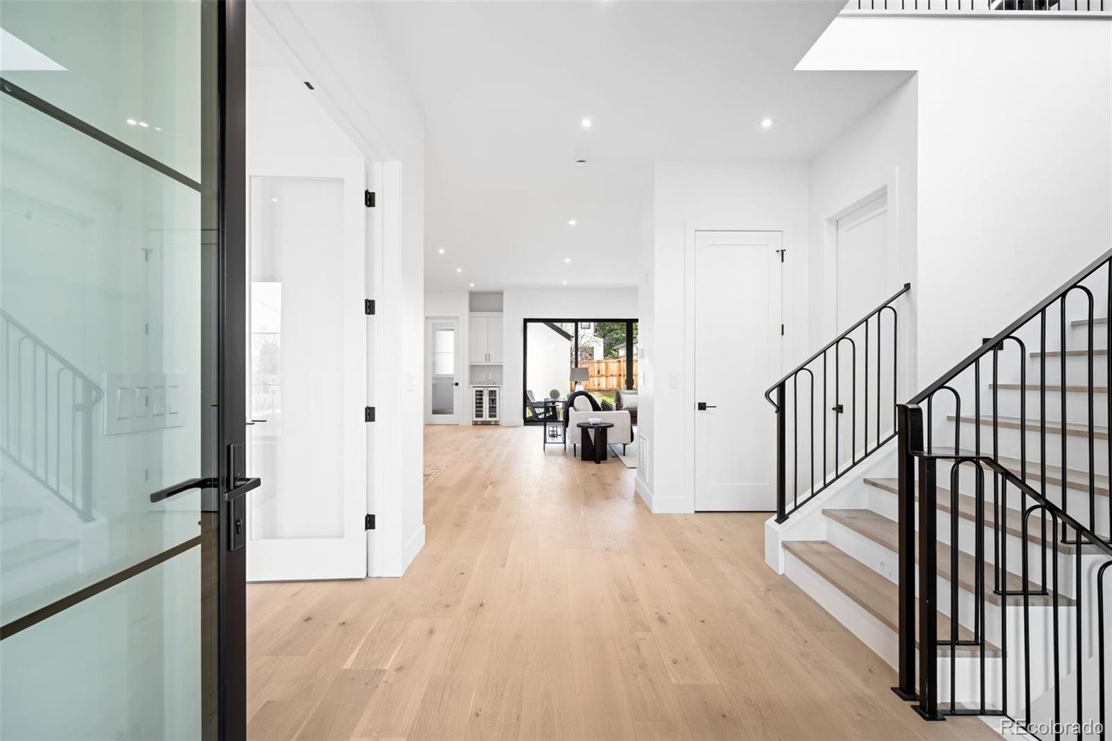MLS Image #14 for 3400 s bellaire street,denver, Colorado
