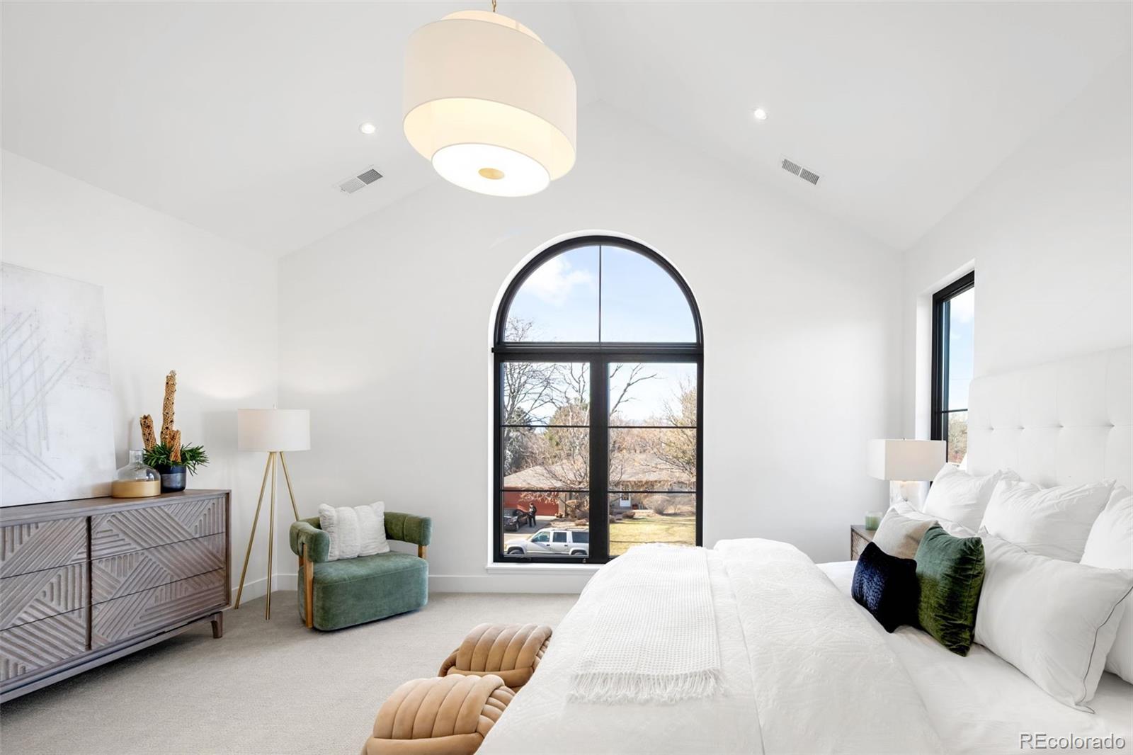 MLS Image #22 for 3400 s bellaire street,denver, Colorado