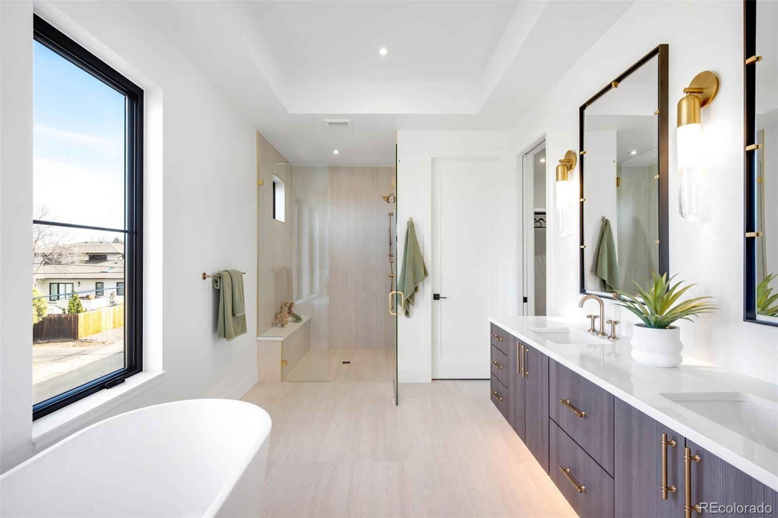 MLS Image #23 for 3400 s bellaire street,denver, Colorado