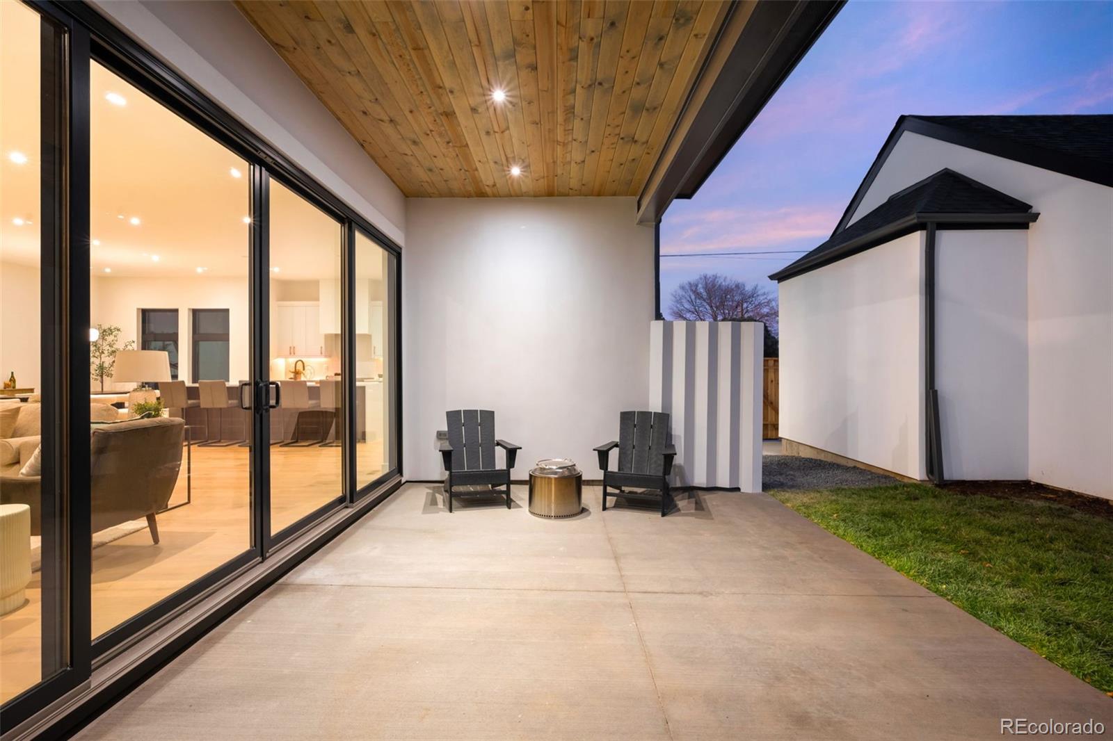 MLS Image #40 for 3400 s bellaire street,denver, Colorado