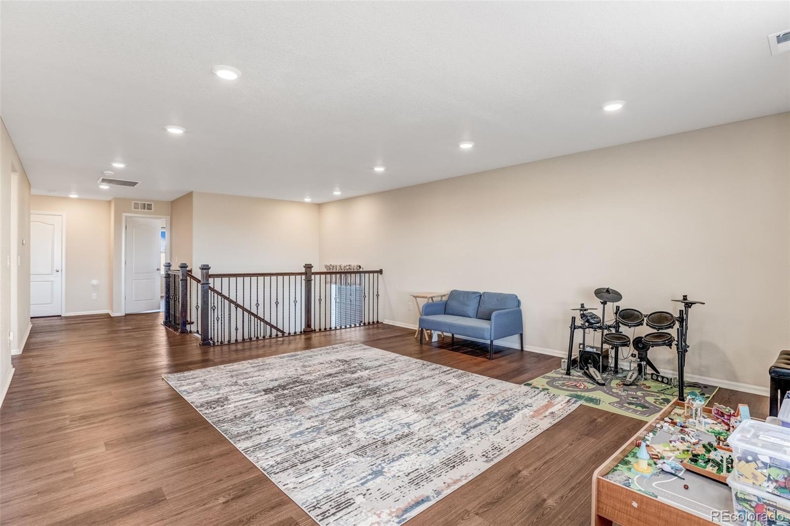 MLS Image #14 for 4934 s wenatchee circle,aurora, Colorado