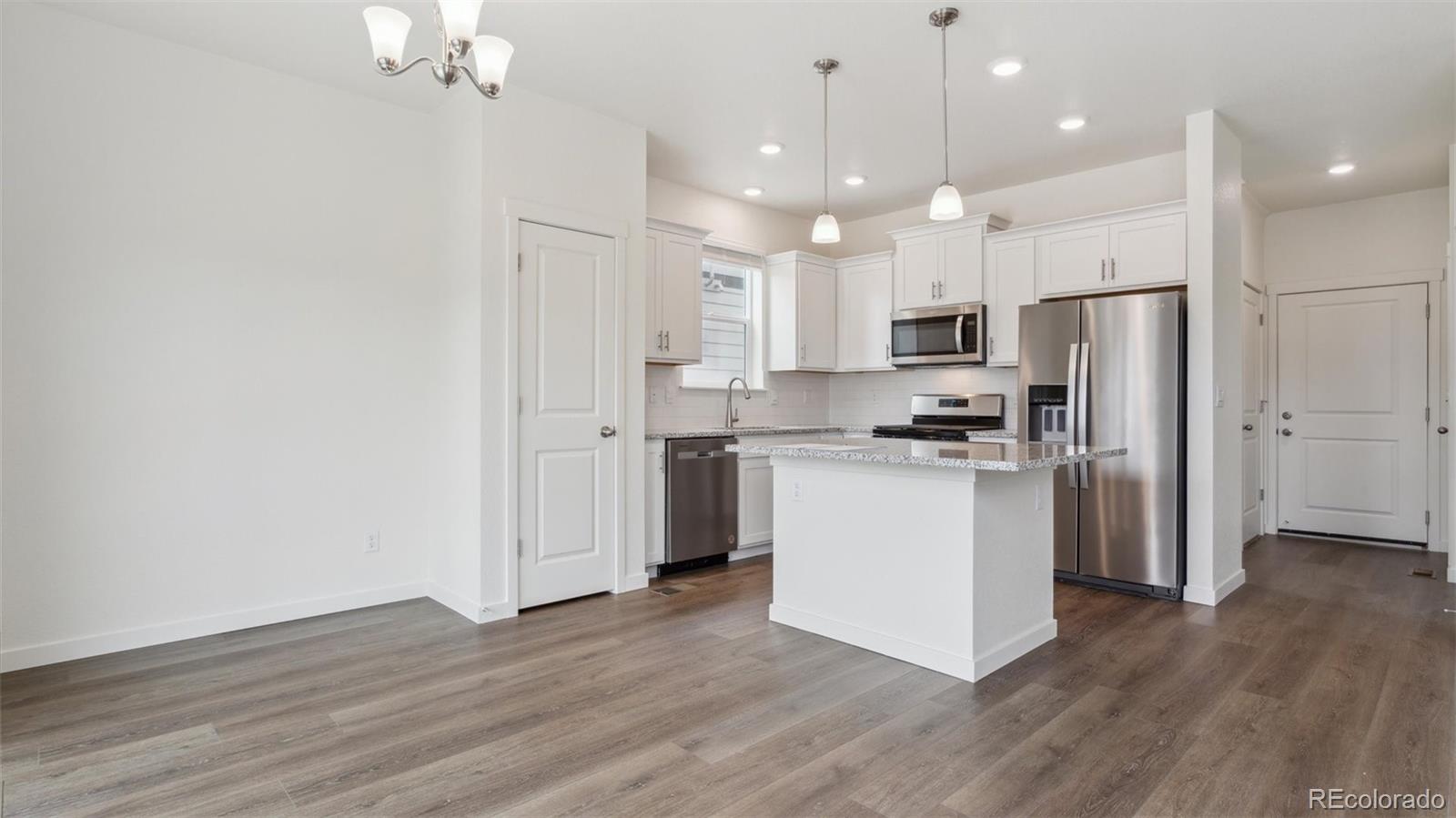 MLS Image #5 for 507  ledge street,lochbuie, Colorado