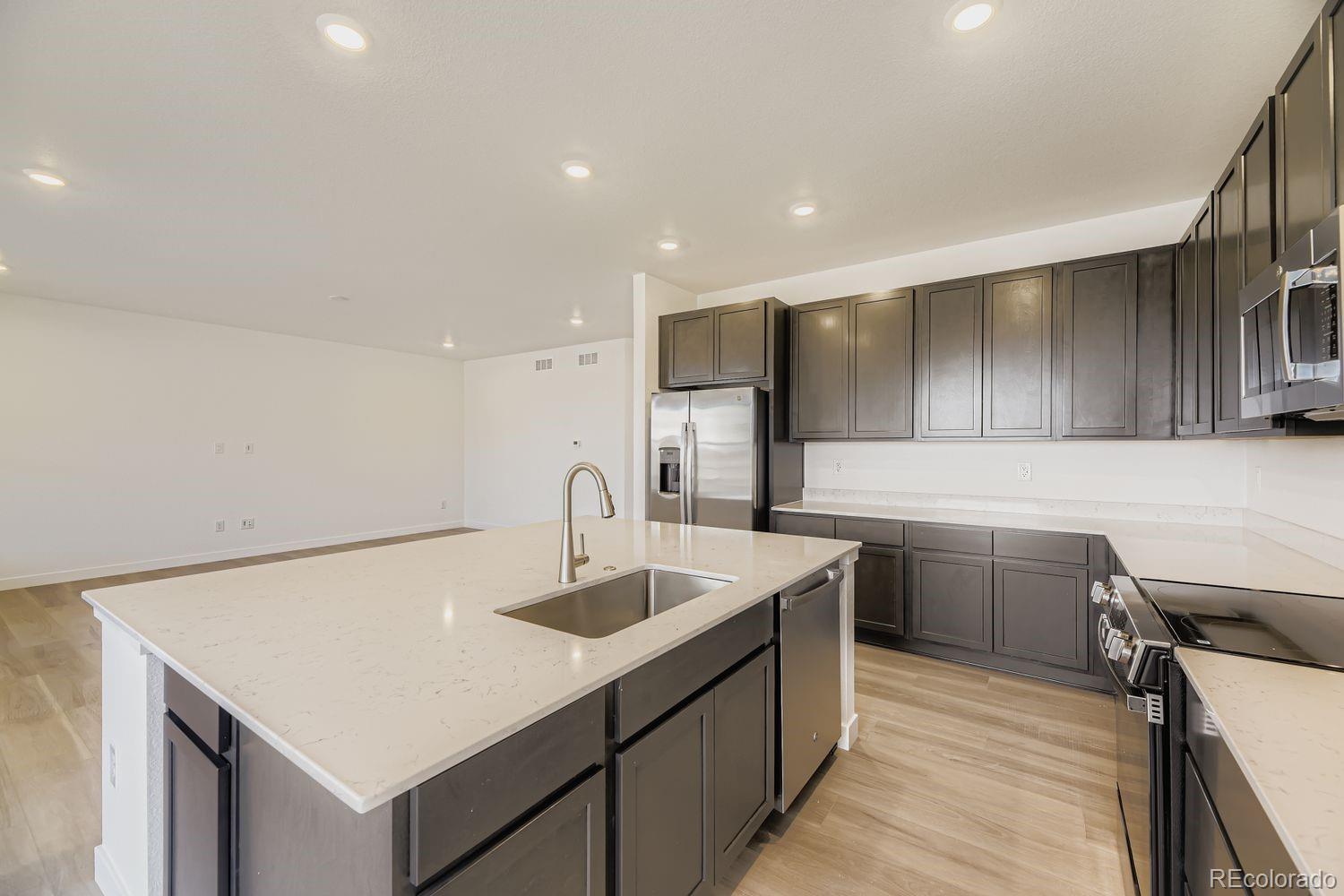 MLS Image #3 for 12639 w glasgow place,littleton, Colorado