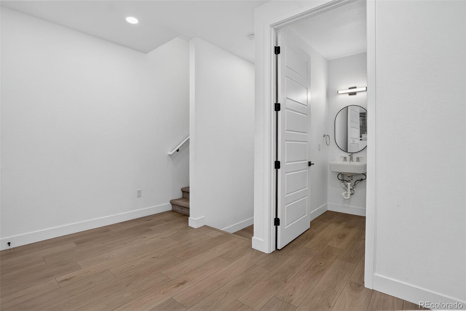 MLS Image #11 for 5128 w 26th avenue 209,denver, Colorado