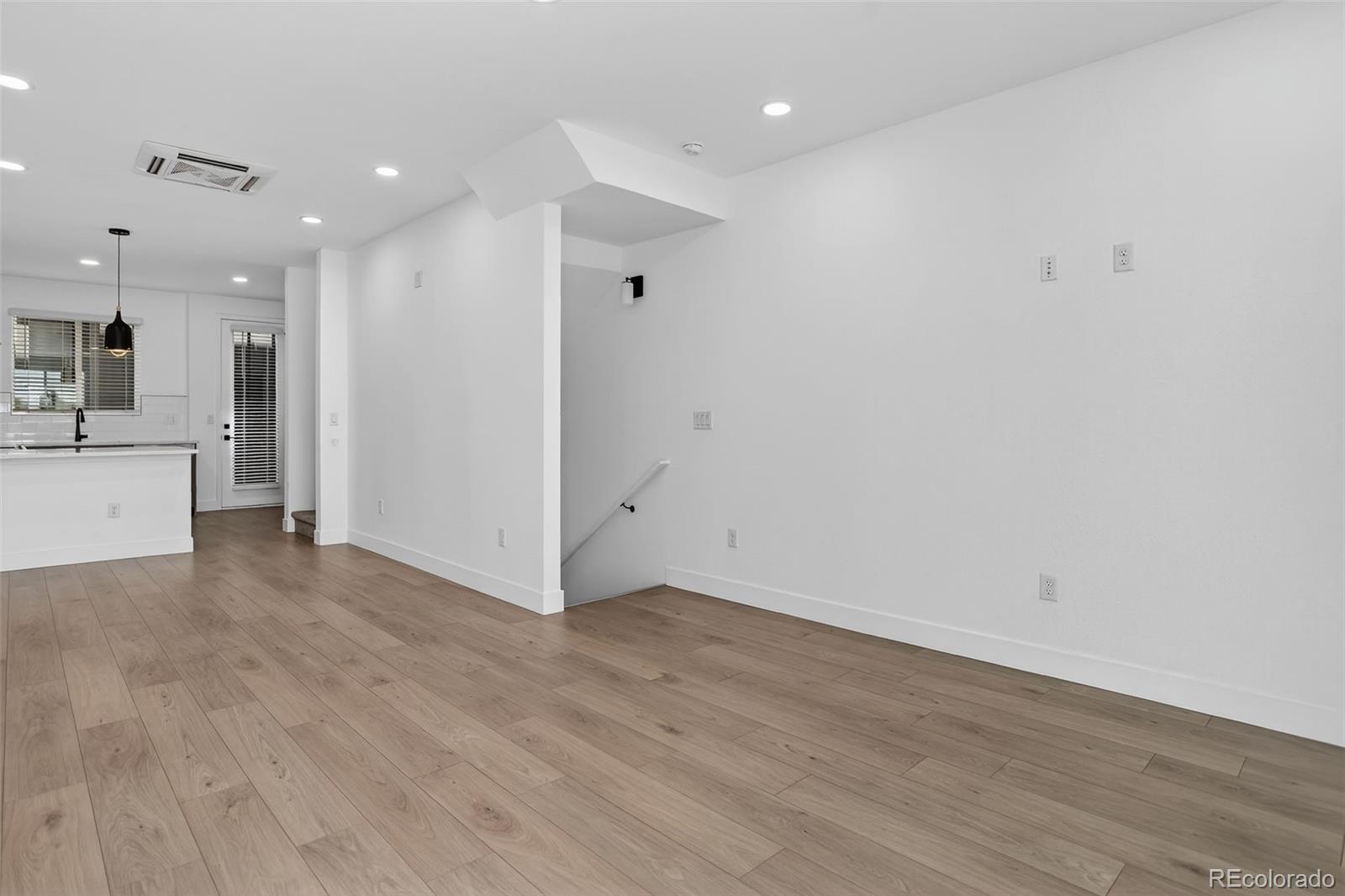 MLS Image #14 for 5128 w 26th avenue 209,denver, Colorado