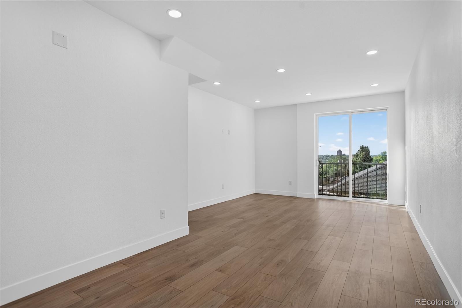 MLS Image #15 for 5128 w 26th avenue 209,denver, Colorado