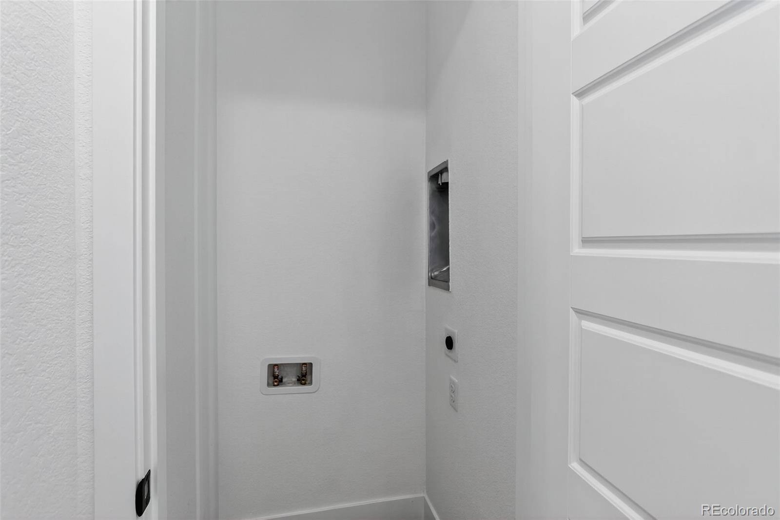 MLS Image #35 for 5128 w 26th avenue 209,denver, Colorado