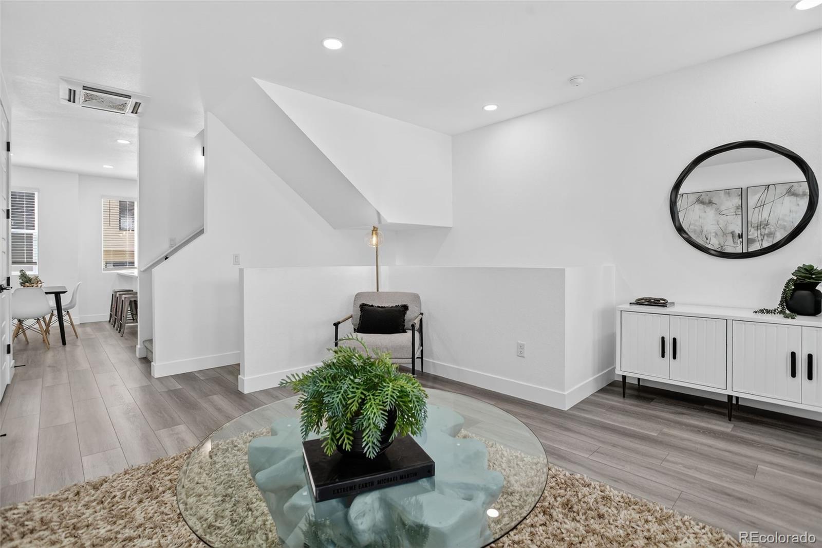 MLS Image #14 for 5128 w 26th avenue 102,denver, Colorado